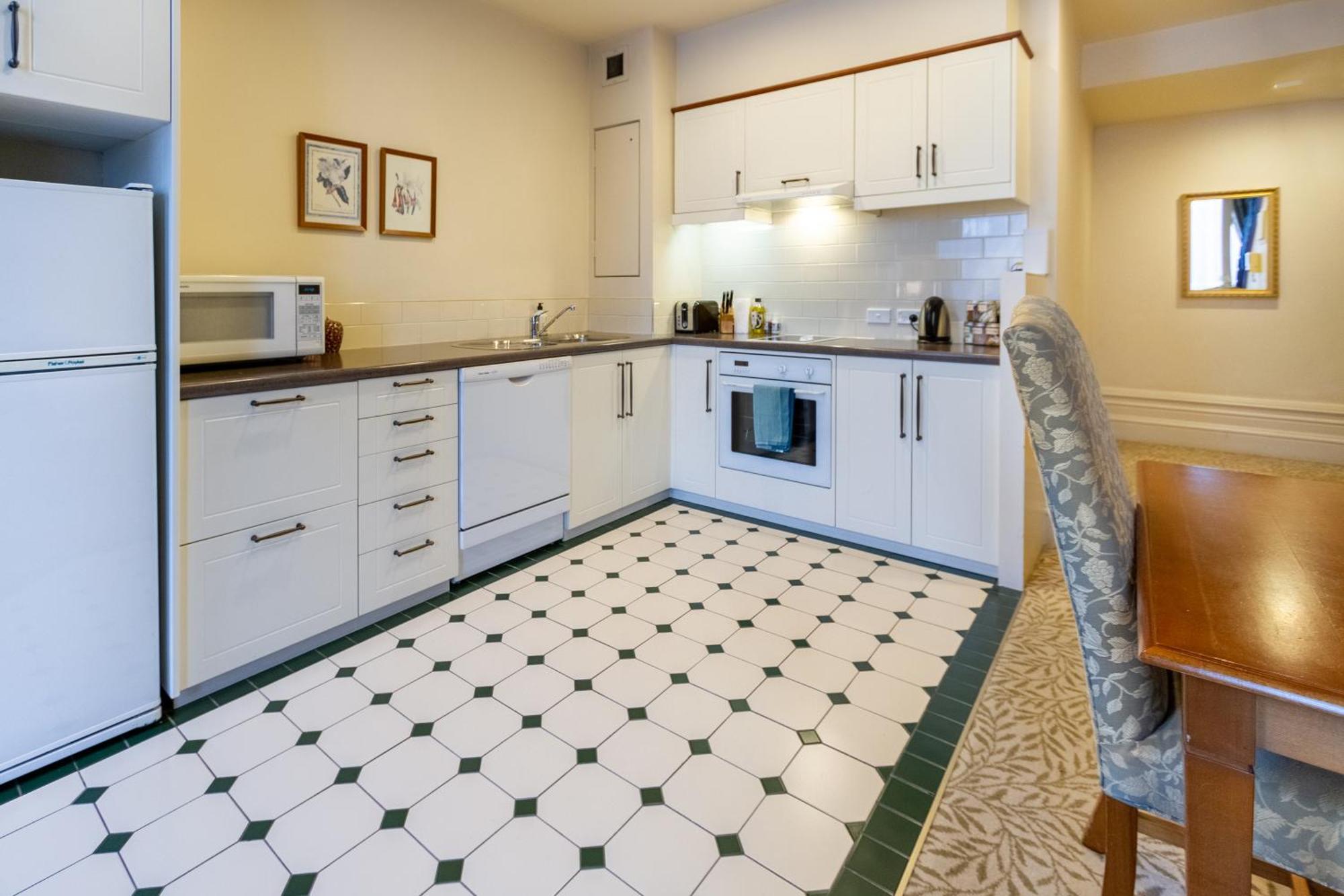 Beauty In The Cbd - 1Bed Free Parking Pool Christchurch Exterior foto